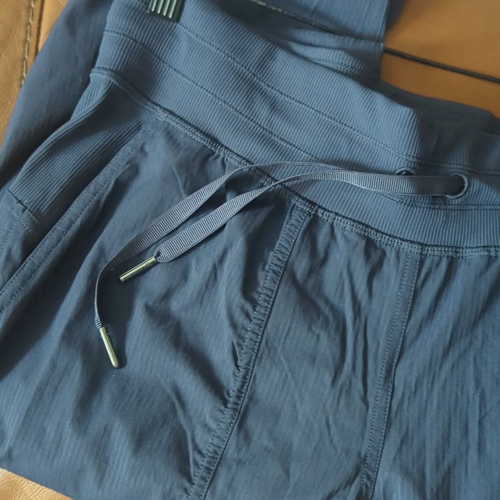 Lululemon Dance Studio Mid-Rise JoggerFull Length - Picture 11 of 13